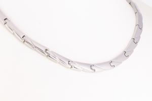 HE9045S2 - 4-Elemente Halskette silberfarben