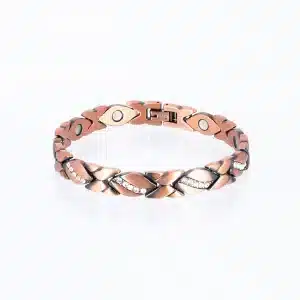 Ein Magnetarmband aus Kupfer mit weißen Zirkoniasteinen