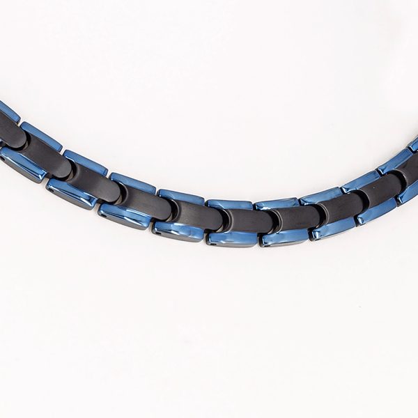 Titan-Collier Endlos in schwarz und blau