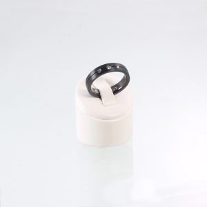 Magnetring Style 14 in schwarz mit Zirkonia